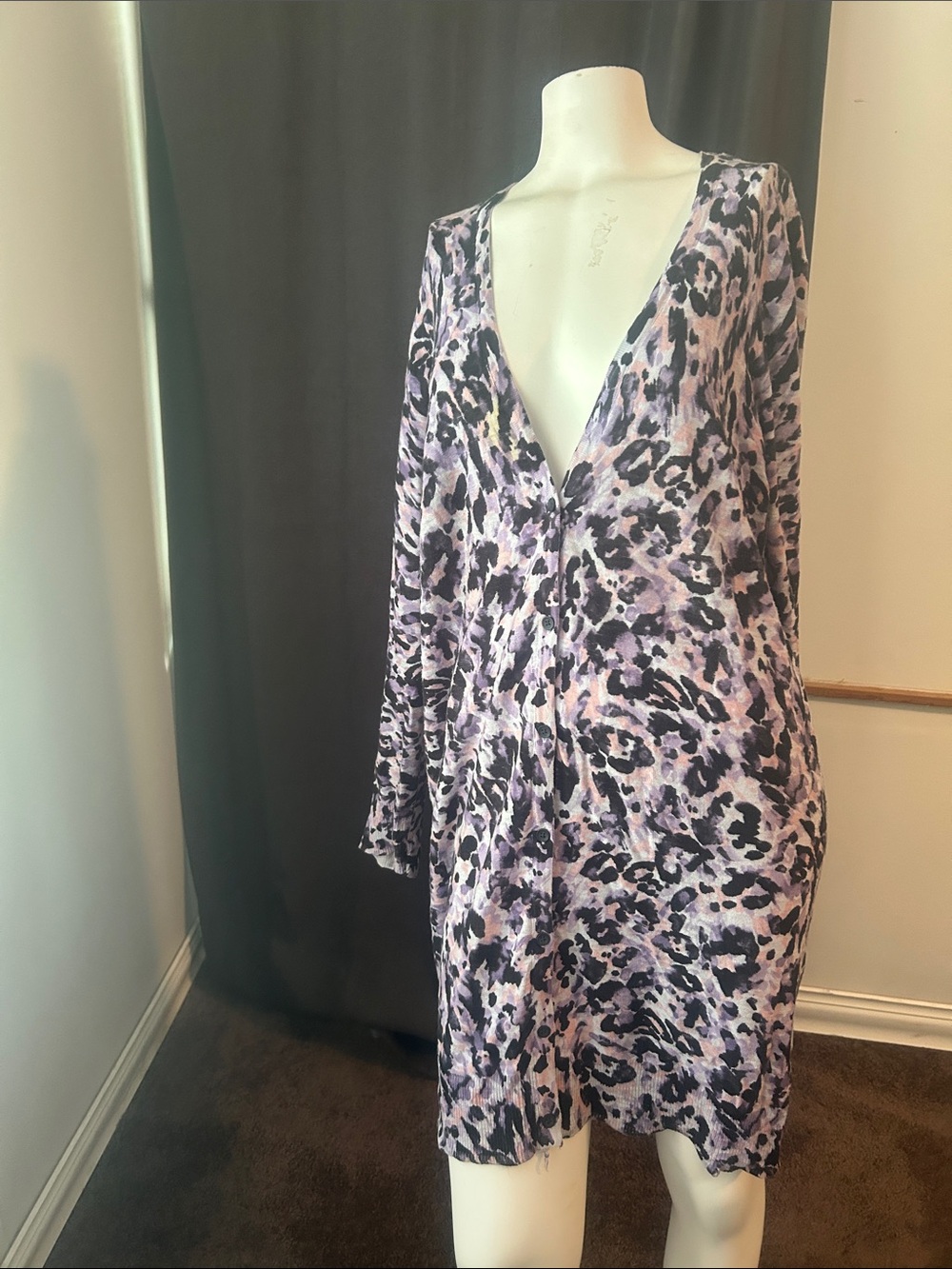 Torrid Women’s Lavender/Black Animal Print V-neck button down cardigan